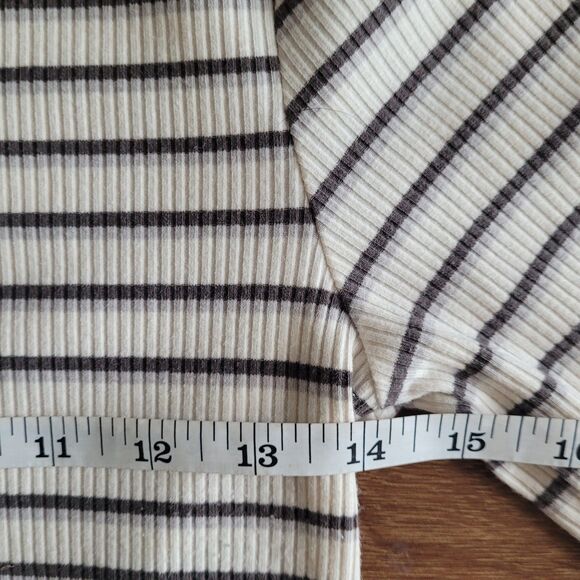 Old Navy Rib Henley Tee Girls Size XL 14-16 Cream Stripe Lettuce Edge Stretch - Picture 10 of 13